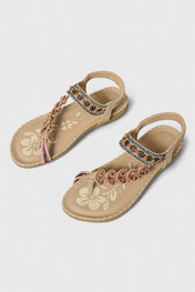 Liriana Άνετα σανδάλια με κομψές λεπτομέρειες