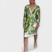 Φόρεμα Χαλαρό με V Ντεκολτέ (Ρετρό Σχέδιο)