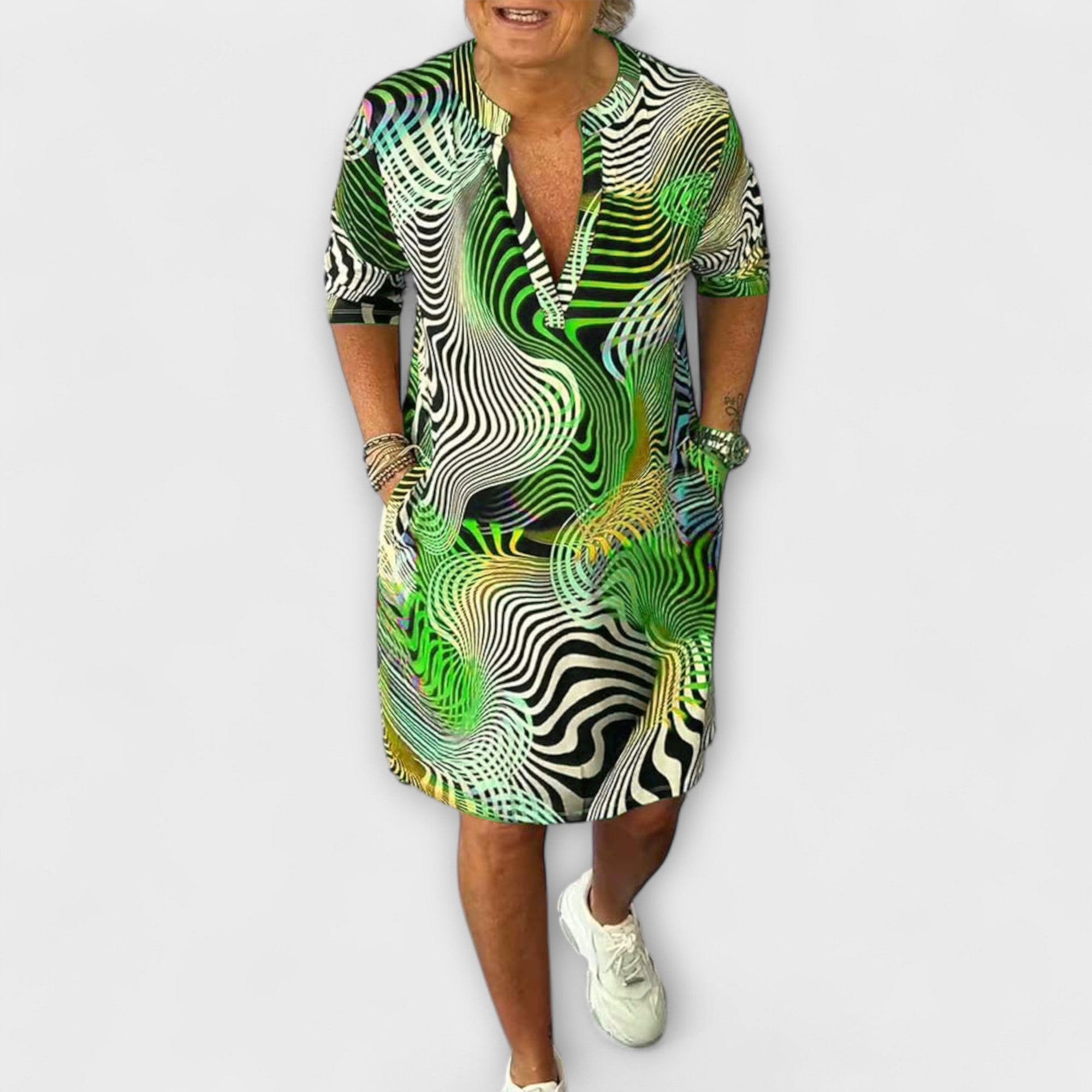 Riola — Πολύχρωμο Φόρεμα με V Ντεκολτέ