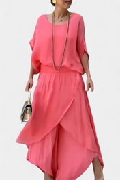 Maravilla Ρευστό Σετ Δύο Τεμαχίων με Χαλαρό Τοπ και Ασύμμετρη Φούστα