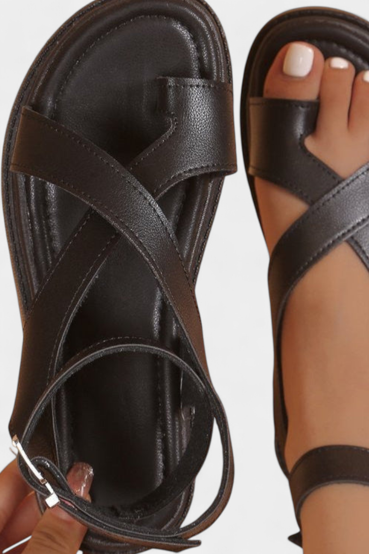 Estela Γυναικεία πέδιλα πλατφόρμας με συνθετικές σταυρωτές τιράντες