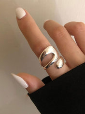 Κομψό Ρυθμιζόμενο Δαχτυλίδι
