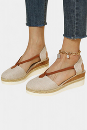 Eunate Σανδάλια με εφέ γιούτας και φυσική λεπτομέρεια