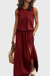 Dianne Αμάνικο φόρεμα με σκίσιμο στο πλάι με χαλαρή σιλουέτα