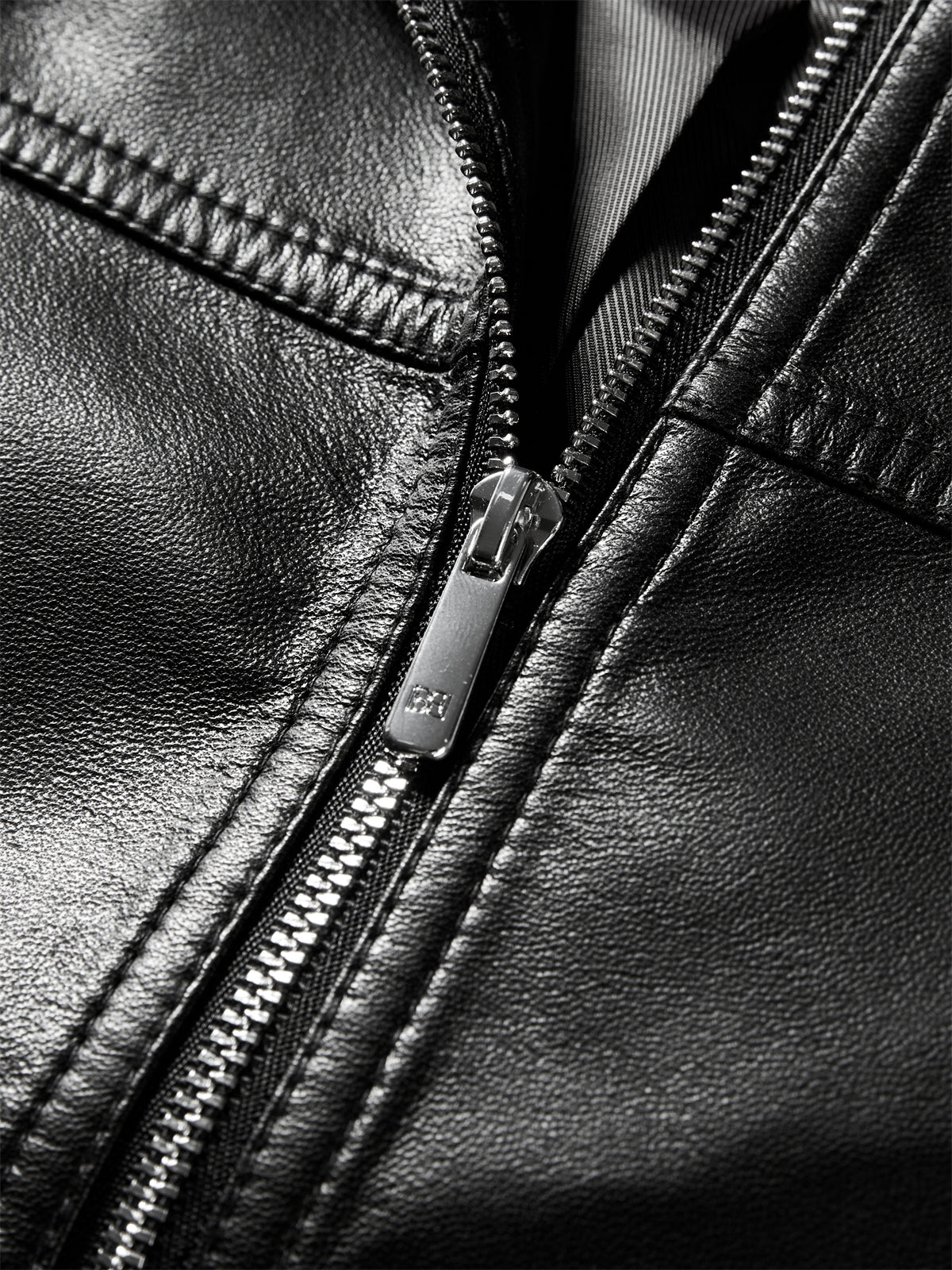 Iris | Κοντό τζάκετ τύπου μοτοσικλέτας από PU