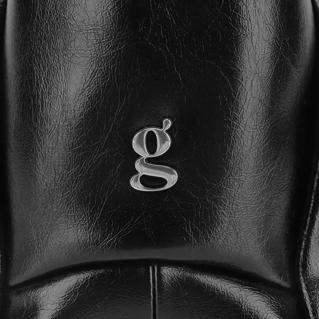 Demi | Τσάντα Hobo σε σχήμα ημισελήνου (μαύρη)