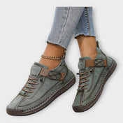 Αθλητικά παπούτσια με κομψό και πρακτικό σχεδιασμό