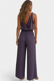 Ντονατίλα Ολόσωμη Φόρμα με Χρυσές Λεπτομέρειες και Ανοιχτό Μπατζάκι