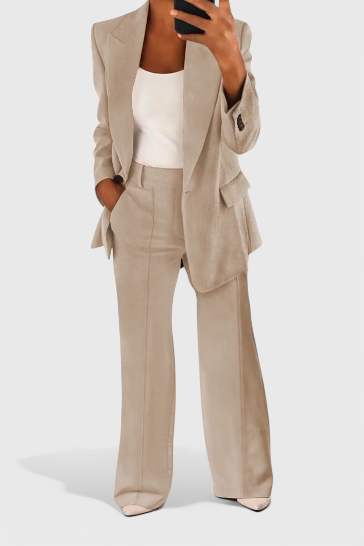 Kaia ΣΠροσεγμένο Σετ Δύο Τεμαχίων για το Γραφείο και Περισσότερα