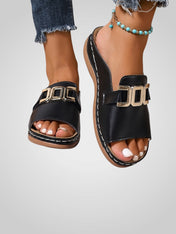 Έστερ | Σανδάλια με Λουράκι και Αγκράφα