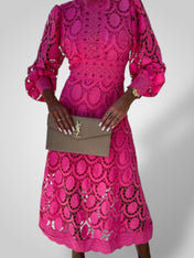 Πατρίσια | Σεμνό Φόρεμα με Δαντέλα