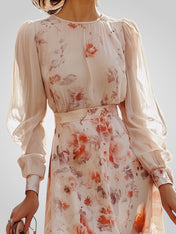 Φρέια | Κομψό Ανθοστόλιστο Πλισέ Φόρεμα με Κοντά Μανίκια