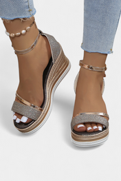 Corinne Orthopedic Wedge Platform Σανδάλια με γυαλιστερό φινίρισμα