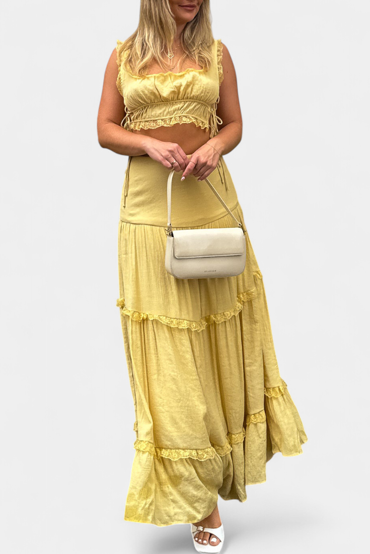 Ilys Ρομαντικό Σετ με Τοπ από Δαντέλα και Μακριά Ογκώδη Φούστα