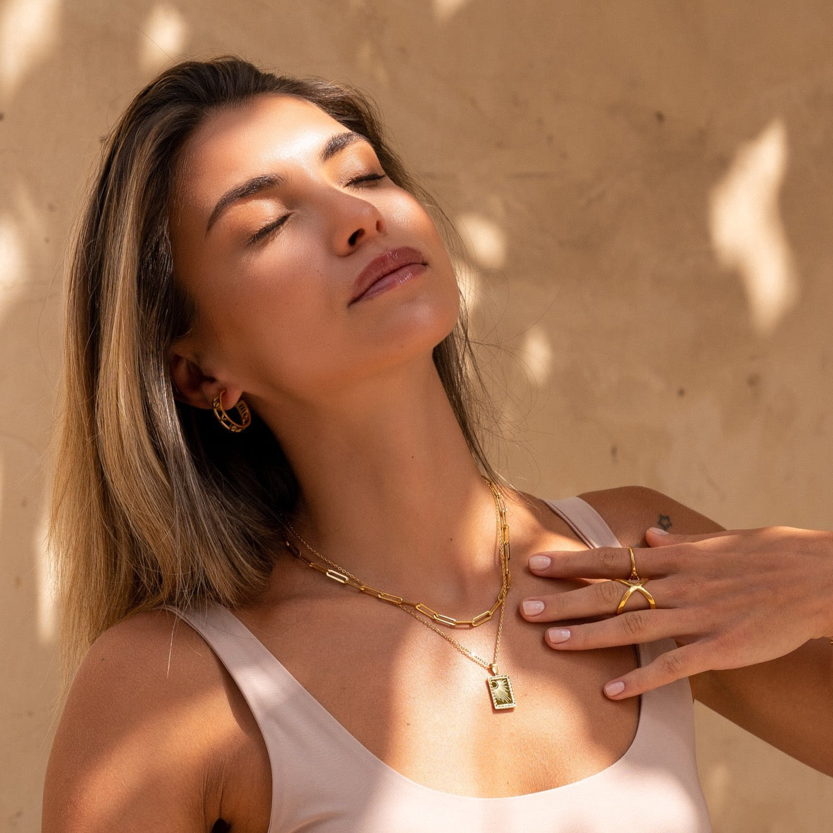 Clip Χρυσή Αλυσίδα