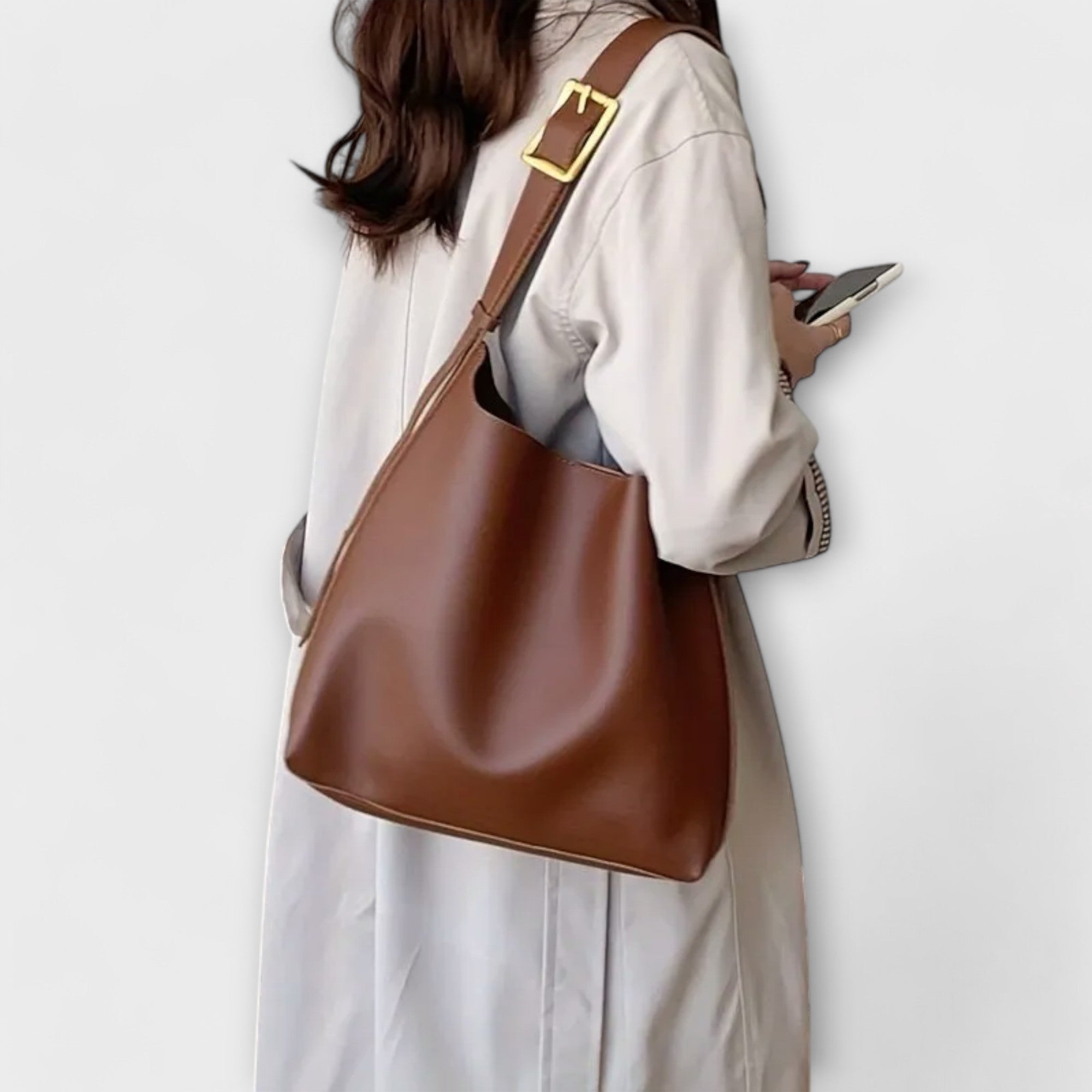 Wolff_Braune_Elegante_Ledertasche_2-Photoroom.jpg