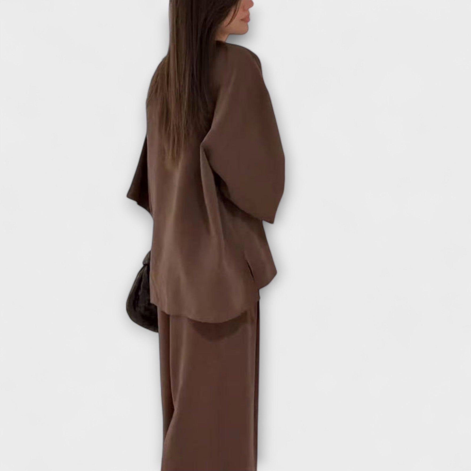 Jacqueline - Casual τοπ με V λαιμόκοψη και παντελόνι δίδυμο