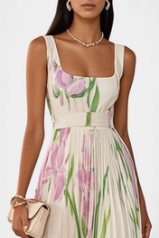 Καλάνθη Μακρύ Πλισέ Φόρεμα με Λουλουδάτο Σχέδιο και Τετράγωνο Ντεκολτέ