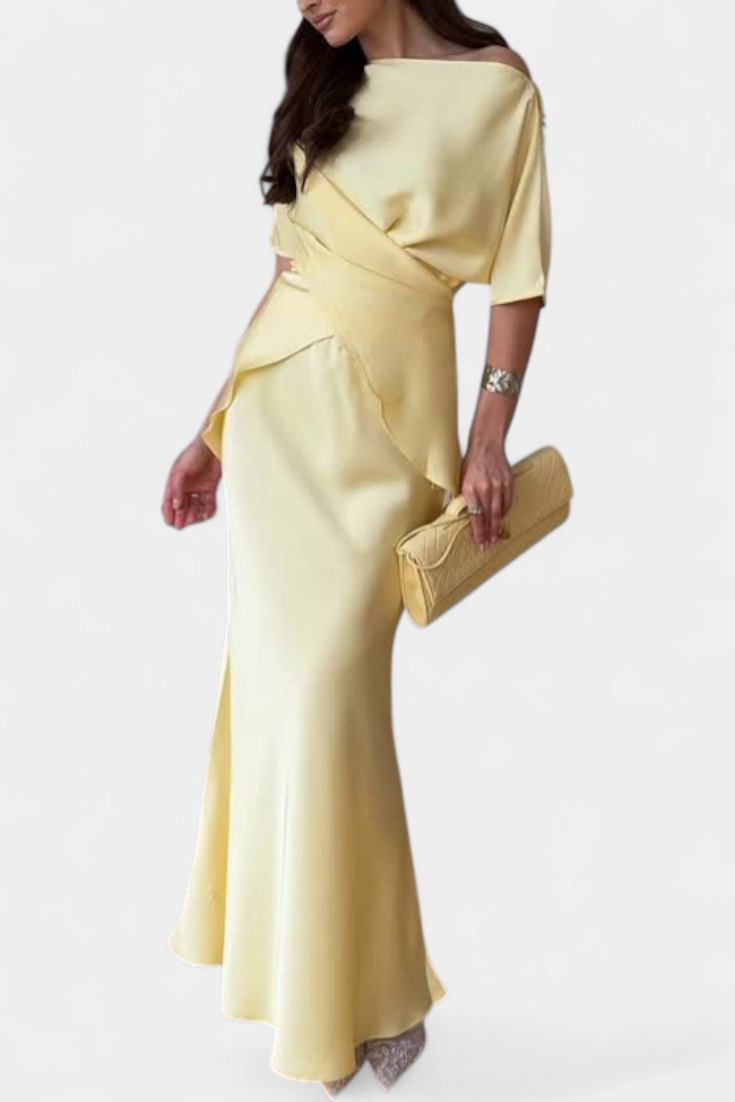 Βελέδα Σετ με Τοπ με Σταυρωτές Τιράντες και Αέρινη Φούστα