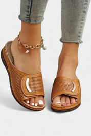 Itziar Ορθοπεδικά σανδάλια με διάτρητο σχέδιο και μαλακό πάτο