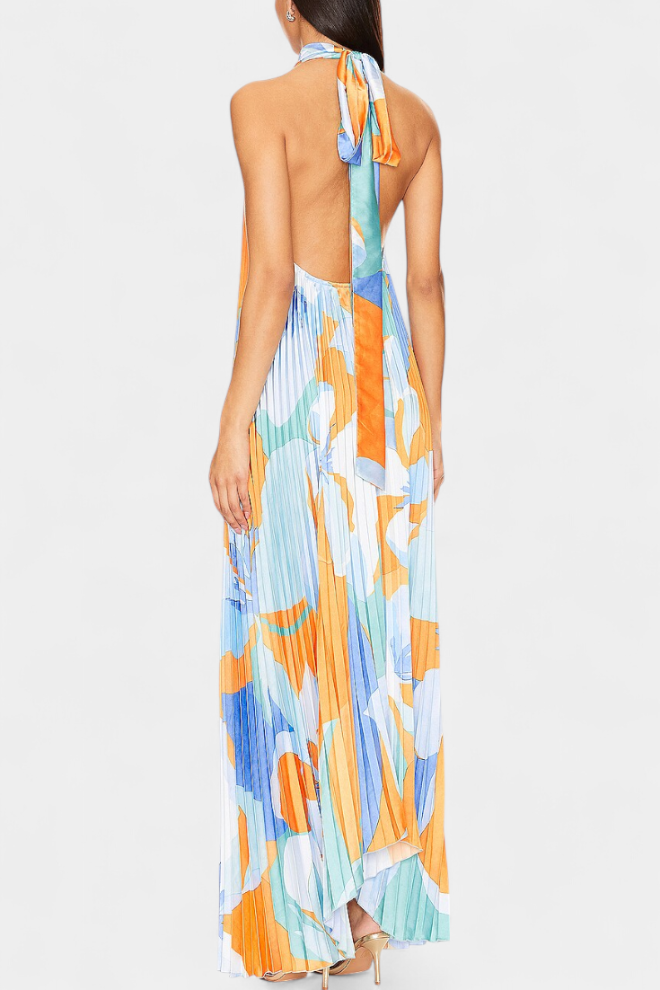 Giselle μακρύ πλισέ φόρεμα με λαιμόκοψη και κομψή κίνηση