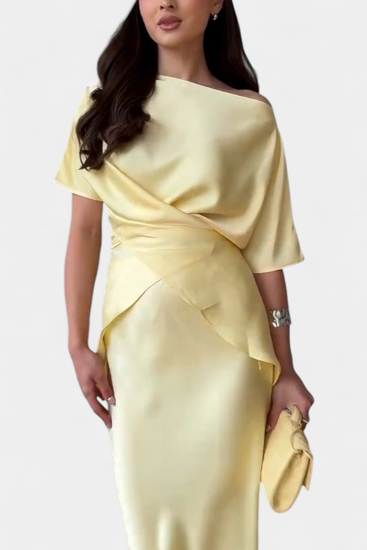 Βελέδα Σετ με Τοπ με Σταυρωτές Τιράντες και Αέρινη Φούστα