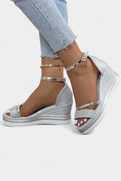 Corinne Orthopedic Wedge Platform Σανδάλια με γυαλιστερό φινίρισμα