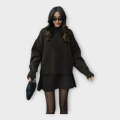 Σετ Πλεκτής Μπλούζας και Φούστας με Μοντέρνα Γραμμή