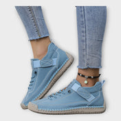 Αθλητικά παπούτσια με κομψό και πρακτικό σχεδιασμό